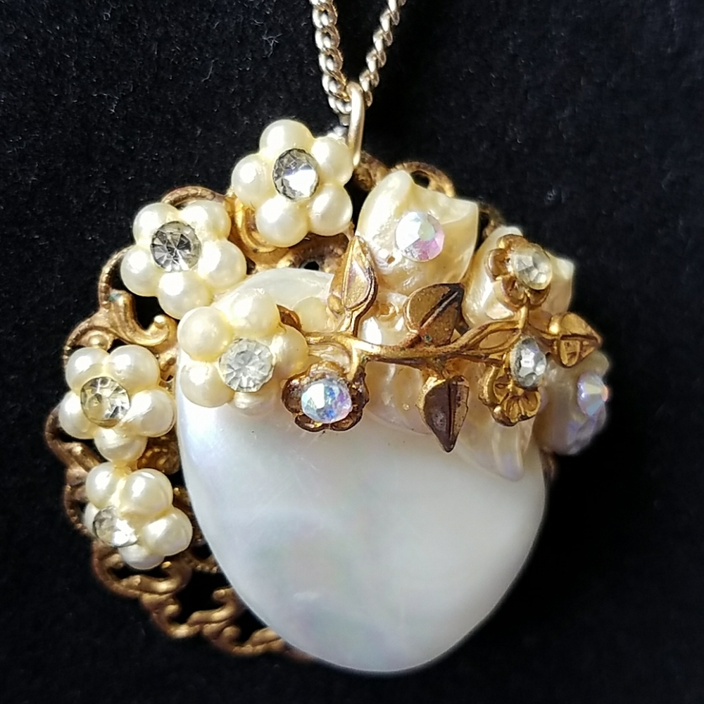 Beautiful long necklace.